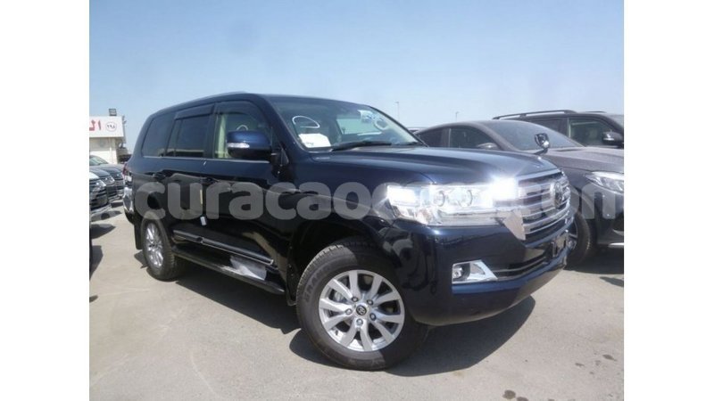 Big with watermark toyota land cruiser curacao import dubai 2208