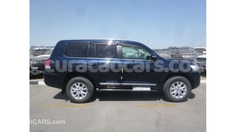 Big with watermark toyota land cruiser curacao import dubai 2208