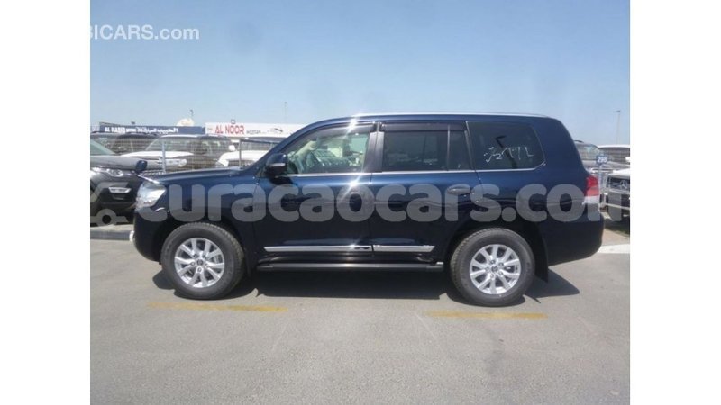 Big with watermark toyota land cruiser curacao import dubai 2208