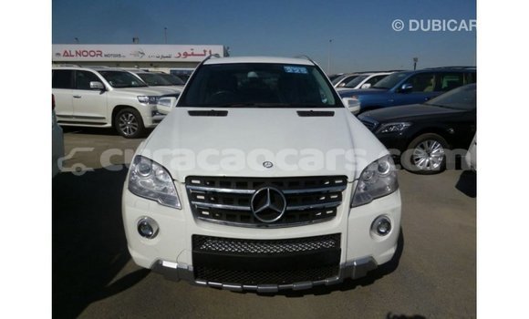 Buy Import Mercedes-Benz 190 (W201) White Car in Import - Dubai in Curacao Buy Import Mercedes-Benz 190 (W201) White Car in Import - Dubai in Curacao