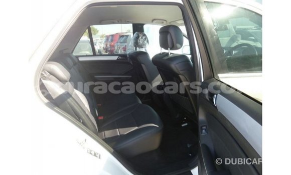 Buy Import Mercedes-Benz 190 (W201) White Car in Import - Dubai in Curacao Buy Import Mercedes-Benz 190 (W201) White Car in Import - Dubai in Curacao