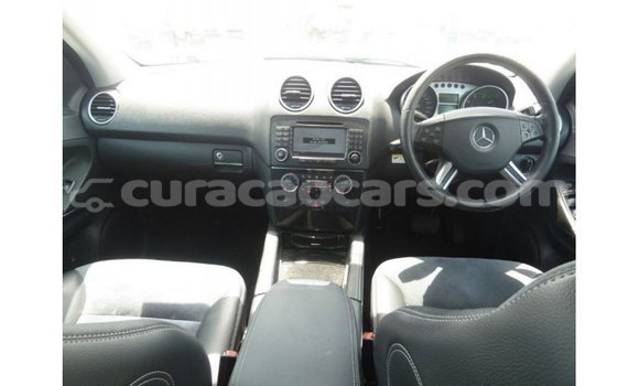 Buy Import Mercedes-Benz 190 (W201) Black Car in Import - Dubai in Curacao Buy Import Mercedes-Benz 190 (W201) Black Car in Import - Dubai in Curacao