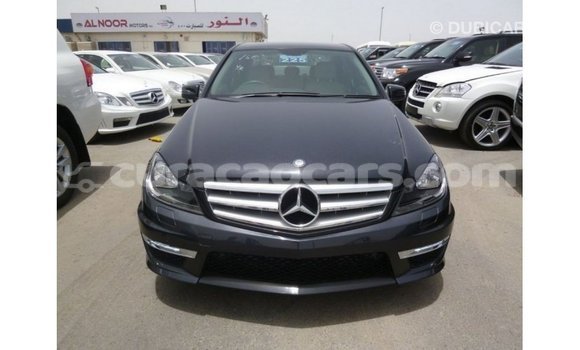 Buy Import Mercedes-Benz 190 (W201) Black Car in Import - Dubai in Curacao Buy Import Mercedes-Benz 190 (W201) Black Car in Import - Dubai in Curacao