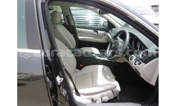 Buy Import Mercedes-Benz 190 (W201) Black Car in Import - Dubai in Curacao Buy Import Mercedes-Benz 190 (W201) Black Car in Import - Dubai in Curacao