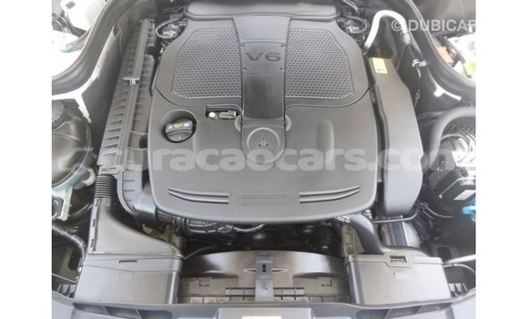 Buy Import Mercedes-Benz 190 (W201) White Car in Import - Dubai in Curacao Buy Import Mercedes-Benz 190 (W201) White Car in Import - Dubai in Curacao