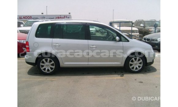 Buy Import Volkswagen Touran Other Car in Import - Dubai in Curacao Buy Import Volkswagen Touran Other Car in Import - Dubai in Curacao