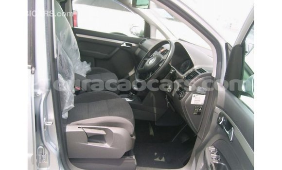 Buy Import Volkswagen Touran Other Car in Import - Dubai in Curacao Buy Import Volkswagen Touran Other Car in Import - Dubai in Curacao
