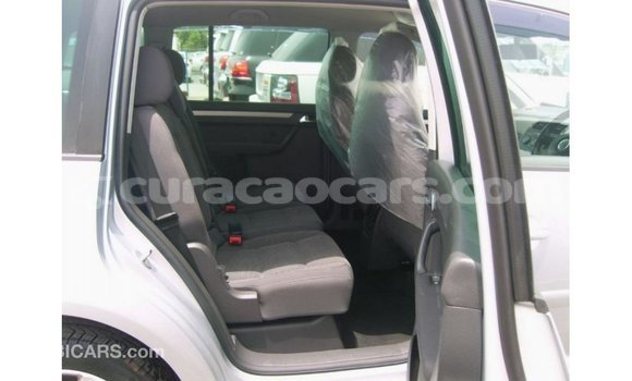 Buy Import Volkswagen Touran Other Car in Import - Dubai in Curacao Buy Import Volkswagen Touran Other Car in Import - Dubai in Curacao