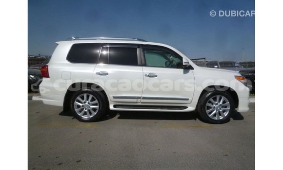 Buy Import Toyota Land Cruiser White Car in Import - Dubai in Curacao Buy Import Toyota Land Cruiser White Car in Import - Dubai in Curacao
