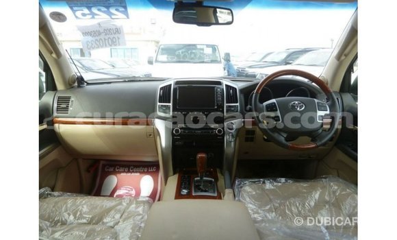 Buy Import Toyota Land Cruiser White Car in Import - Dubai in Curacao Buy Import Toyota Land Cruiser White Car in Import - Dubai in Curacao