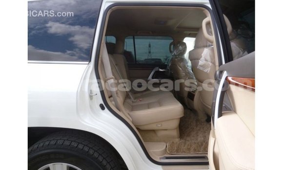 Buy Import Toyota Land Cruiser White Car in Import - Dubai in Curacao Buy Import Toyota Land Cruiser White Car in Import - Dubai in Curacao