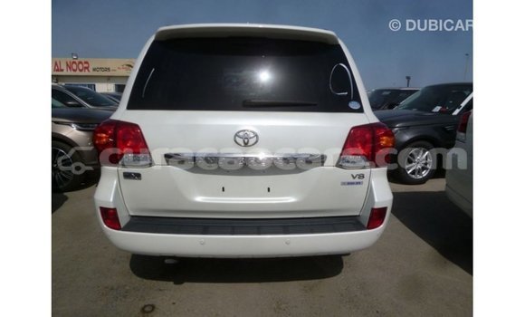 Buy Import Toyota Land Cruiser White Car in Import - Dubai in Curacao Buy Import Toyota Land Cruiser White Car in Import - Dubai in Curacao