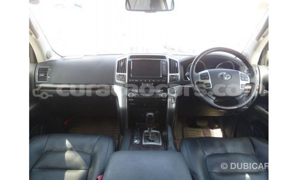 Buy Import Toyota Land Cruiser White Car in Import - Dubai in Curacao Buy Import Toyota Land Cruiser White Car in Import - Dubai in Curacao