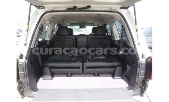 Buy Import Toyota Land Cruiser White Car in Import - Dubai in Curacao Buy Import Toyota Land Cruiser White Car in Import - Dubai in Curacao