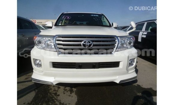 Buy Import Toyota Land Cruiser White Car in Import - Dubai in Curacao Buy Import Toyota Land Cruiser White Car in Import - Dubai in Curacao