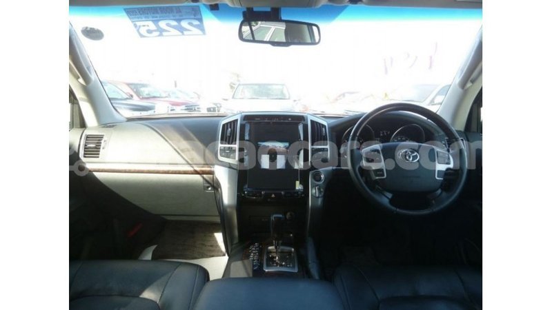 Big with watermark toyota land cruiser curacao import dubai 2228