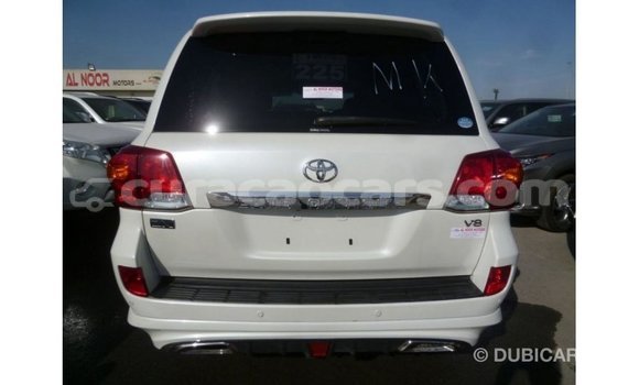Buy Import Toyota Land Cruiser White Car in Import - Dubai in Curacao Buy Import Toyota Land Cruiser White Car in Import - Dubai in Curacao