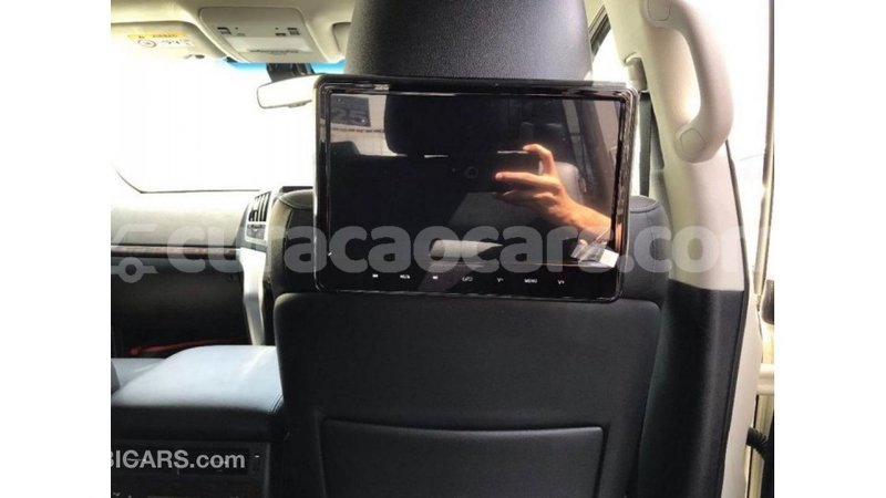 Big with watermark toyota land cruiser curacao import dubai 2228