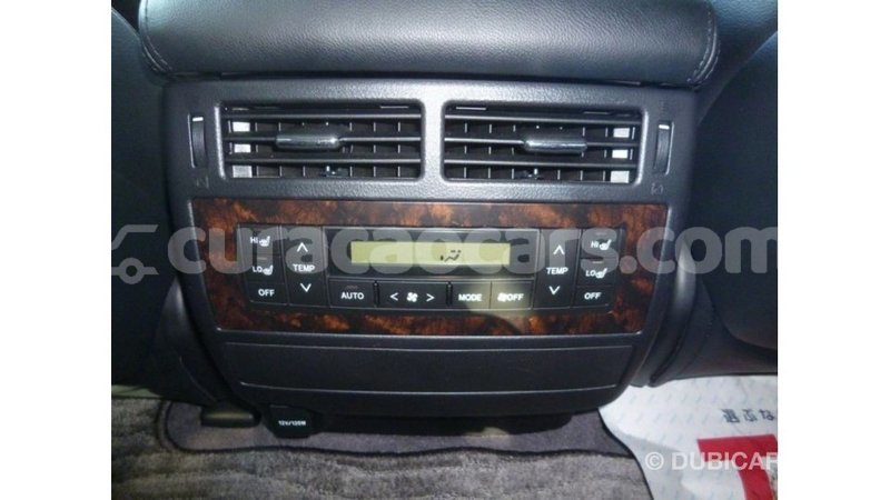 Big with watermark toyota land cruiser curacao import dubai 2228