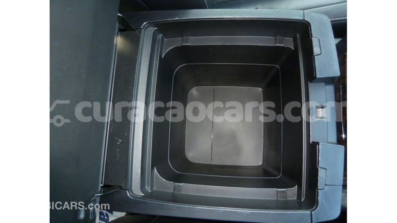 Big with watermark toyota land cruiser curacao import dubai 2228