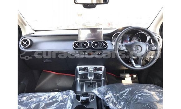 Buy Import Mercedes-Benz 250 Black Car in Import - Dubai in Curacao Buy Import Mercedes-Benz 250 Black Car in Import - Dubai in Curacao