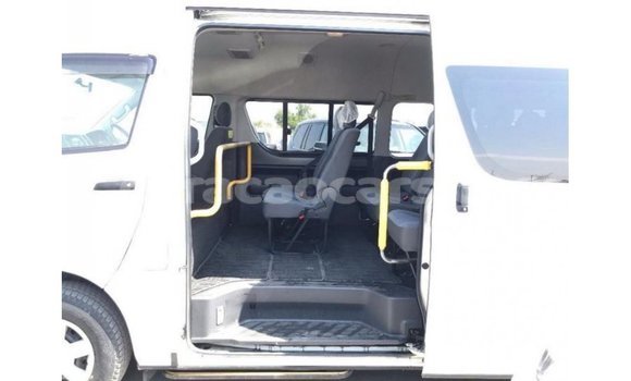 Buy Import Toyota Hiace White Car in Import - Dubai in Curacao Buy Import Toyota Hiace White Car in Import - Dubai in Curacao