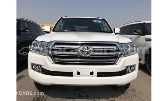 Buy Import Toyota Land Cruiser White Car in Import - Dubai in Curacao Buy Import Toyota Land Cruiser White Car in Import - Dubai in Curacao