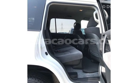 Buy Import Toyota Land Cruiser White Car in Import - Dubai in Curacao Buy Import Toyota Land Cruiser White Car in Import - Dubai in Curacao