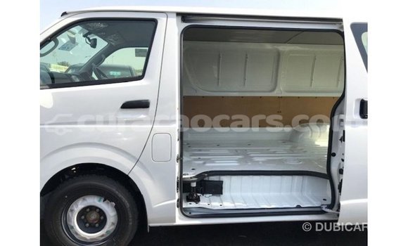 Buy Import Toyota Hiace White Car in Import - Dubai in Curacao Buy Import Toyota Hiace White Car in Import - Dubai in Curacao