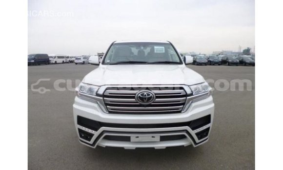 Buy Import Toyota Land Cruiser White Car in Import - Dubai in Curacao Buy Import Toyota Land Cruiser White Car in Import - Dubai in Curacao