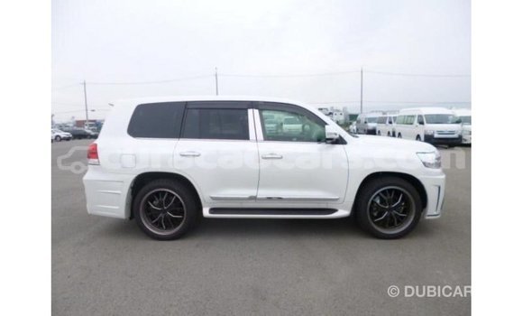 Buy Import Toyota Land Cruiser White Car in Import - Dubai in Curacao Buy Import Toyota Land Cruiser White Car in Import - Dubai in Curacao