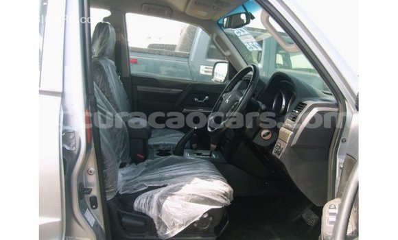 Buy Import Mitsubishi Pajero Other Car in Import - Dubai in Curacao Buy Import Mitsubishi Pajero Other Car in Import - Dubai in Curacao