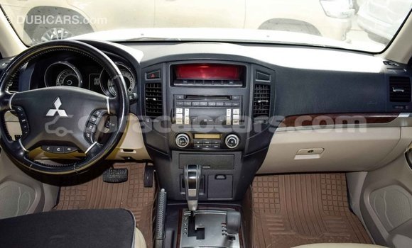 Buy Import Mitsubishi Pajero White Car in Import - Dubai in Curacao Buy Import Mitsubishi Pajero White Car in Import - Dubai in Curacao