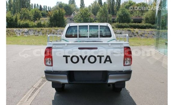 Buy Import Toyota Hilux White Car in Import - Dubai in Curacao Buy Import Toyota Hilux White Car in Import - Dubai in Curacao