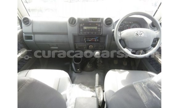Buy Import Toyota Land Cruiser White Car in Import - Dubai in Curacao Buy Import Toyota Land Cruiser White Car in Import - Dubai in Curacao