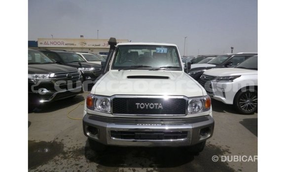 Buy Import Toyota Land Cruiser White Car in Import - Dubai in Curacao Buy Import Toyota Land Cruiser White Car in Import - Dubai in Curacao