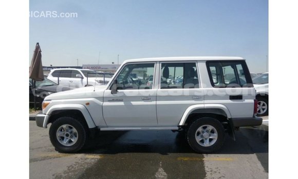 Buy Import Toyota Land Cruiser White Car in Import - Dubai in Curacao Buy Import Toyota Land Cruiser White Car in Import - Dubai in Curacao