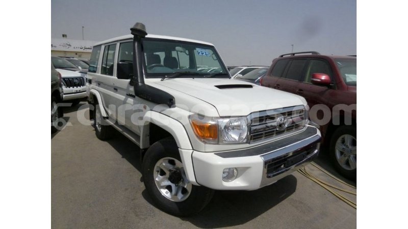 Big with watermark toyota land cruiser curacao import dubai 2302