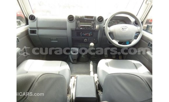 Buy Import Toyota Land Cruiser White Car in Import - Dubai in Curacao Buy Import Toyota Land Cruiser White Car in Import - Dubai in Curacao