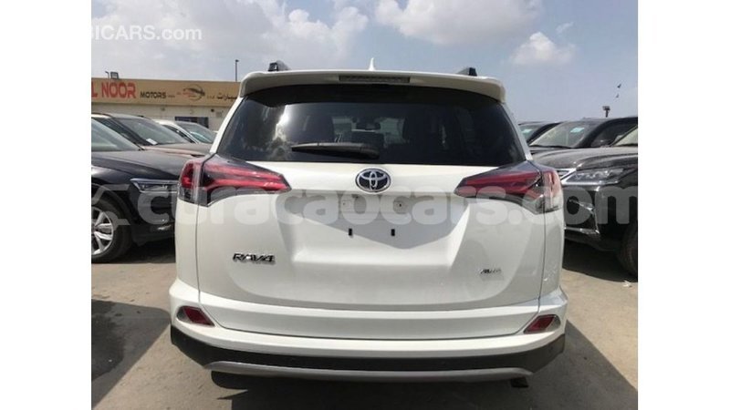 Big with watermark toyota 4runner curacao import dubai 2330