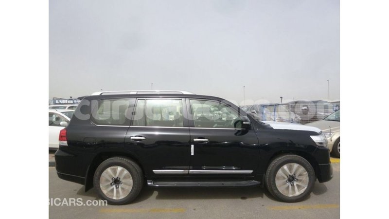 Big with watermark toyota land cruiser curacao import dubai 2333