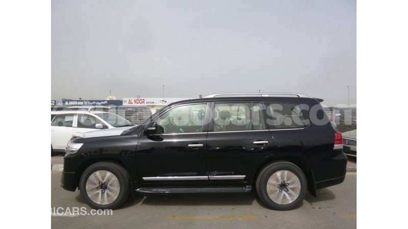 Big with watermark toyota land cruiser curacao import dubai 2333