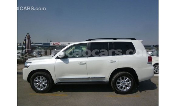 Buy Import Toyota Land Cruiser White Car in Import - Dubai in Curacao Buy Import Toyota Land Cruiser White Car in Import - Dubai in Curacao