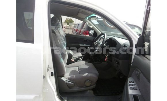Buy Import Toyota Hilux White Car in Import - Dubai in Curacao Buy Import Toyota Hilux White Car in Import - Dubai in Curacao
