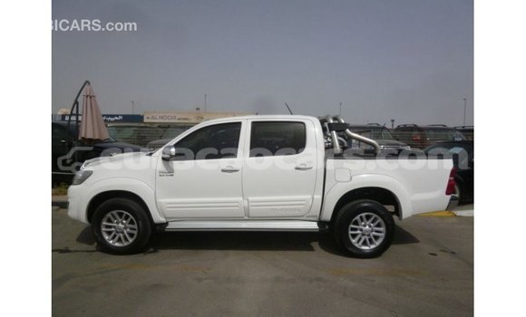 Buy Import Toyota Hilux White Car in Import - Dubai in Curacao Buy Import Toyota Hilux White Car in Import - Dubai in Curacao