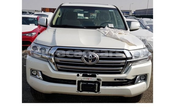 Buy Import Toyota Land Cruiser White Car in Import - Dubai in Curacao Buy Import Toyota Land Cruiser White Car in Import - Dubai in Curacao