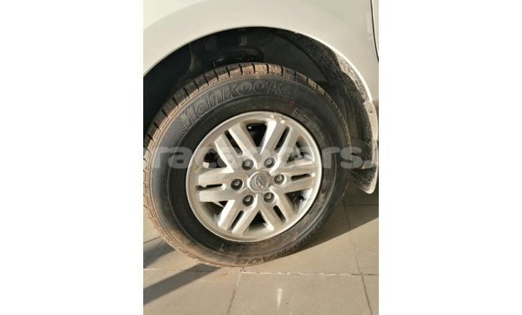 Buy Import Hyundai Accent White Car in Import - Dubai in Curacao Buy Import Hyundai Accent White Car in Import - Dubai in Curacao