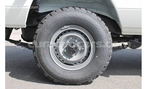 Buy Import Toyota Land Cruiser White Car in Import - Dubai in Curacao Buy Import Toyota Land Cruiser White Car in Import - Dubai in Curacao