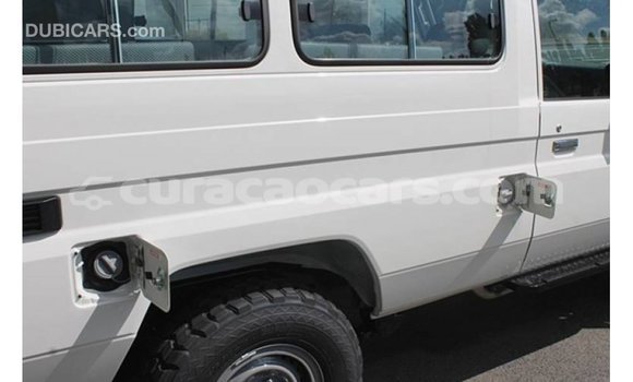 Buy Import Toyota Land Cruiser White Car in Import - Dubai in Curacao Buy Import Toyota Land Cruiser White Car in Import - Dubai in Curacao