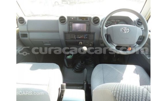 Buy Import Toyota Land Cruiser Beige Car in Import - Dubai in Curacao Buy Import Toyota Land Cruiser Beige Car in Import - Dubai in Curacao